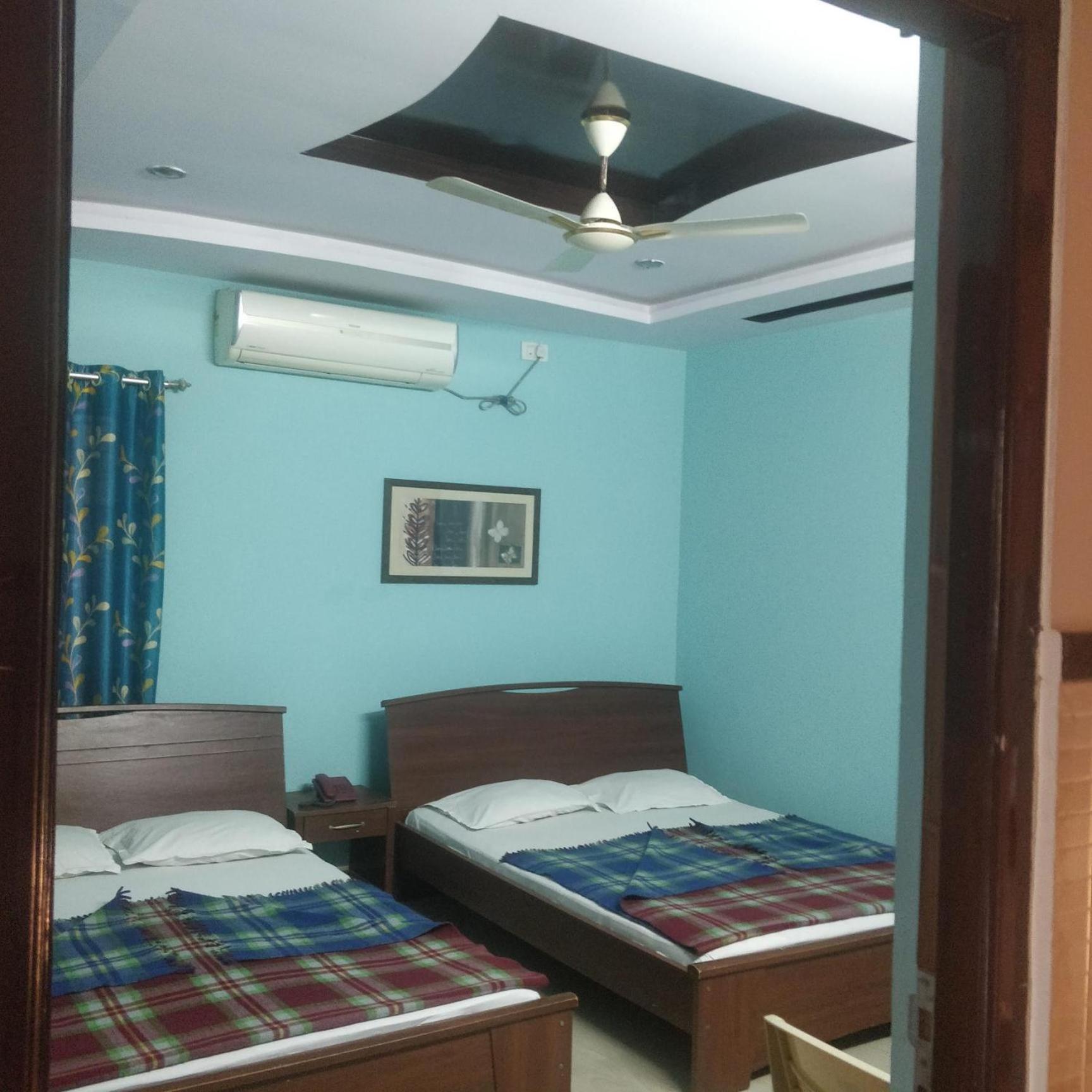 Hotel Delta Executive Shirdi Exterior foto